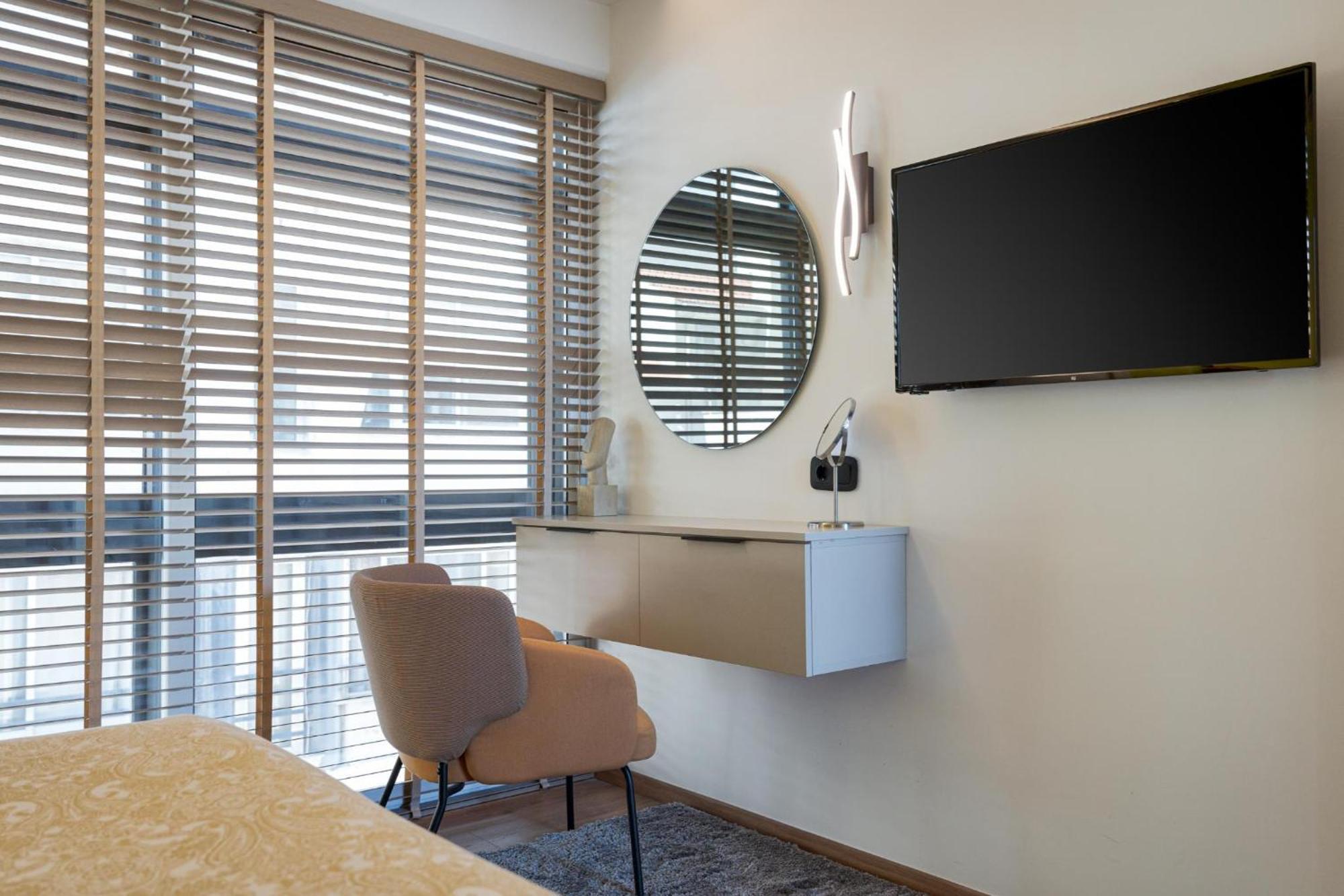 Aria Luxury Apartment Patras Exterior photo