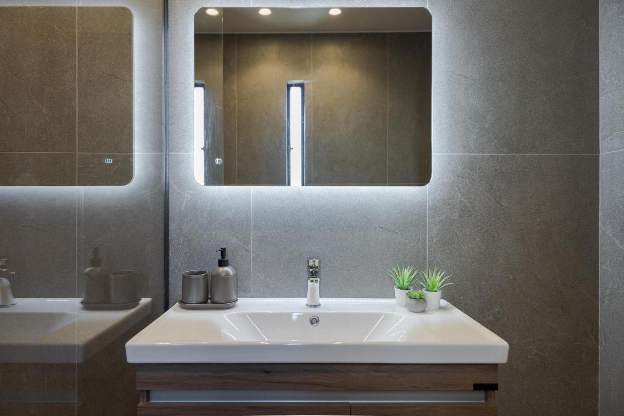 Aria Luxury Apartment Patras Exterior photo